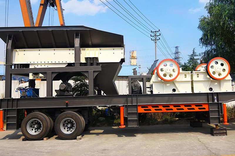 Three Combination Mobile Crushing Station